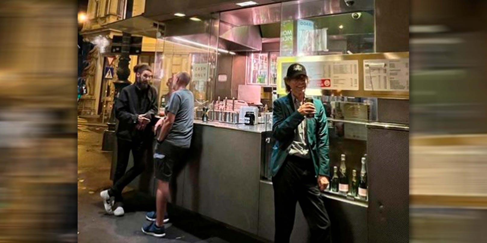 Jagger gönnt sich vor Wien-Show Bier am Würstelstand