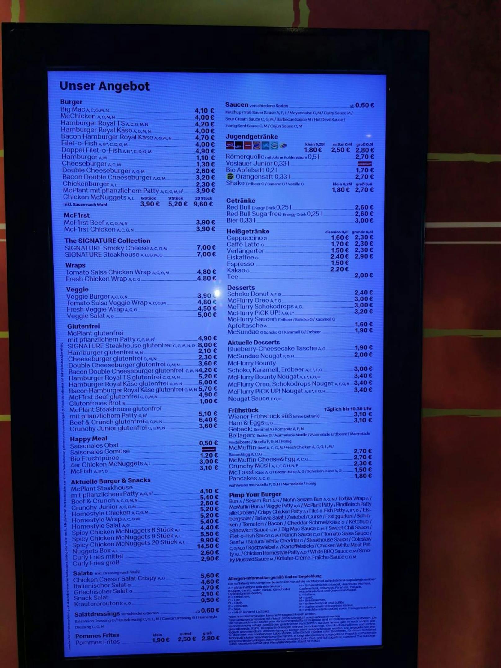 Am Praterstern kostet der Mäci-Cheeseburger nur 1,30 Euro.