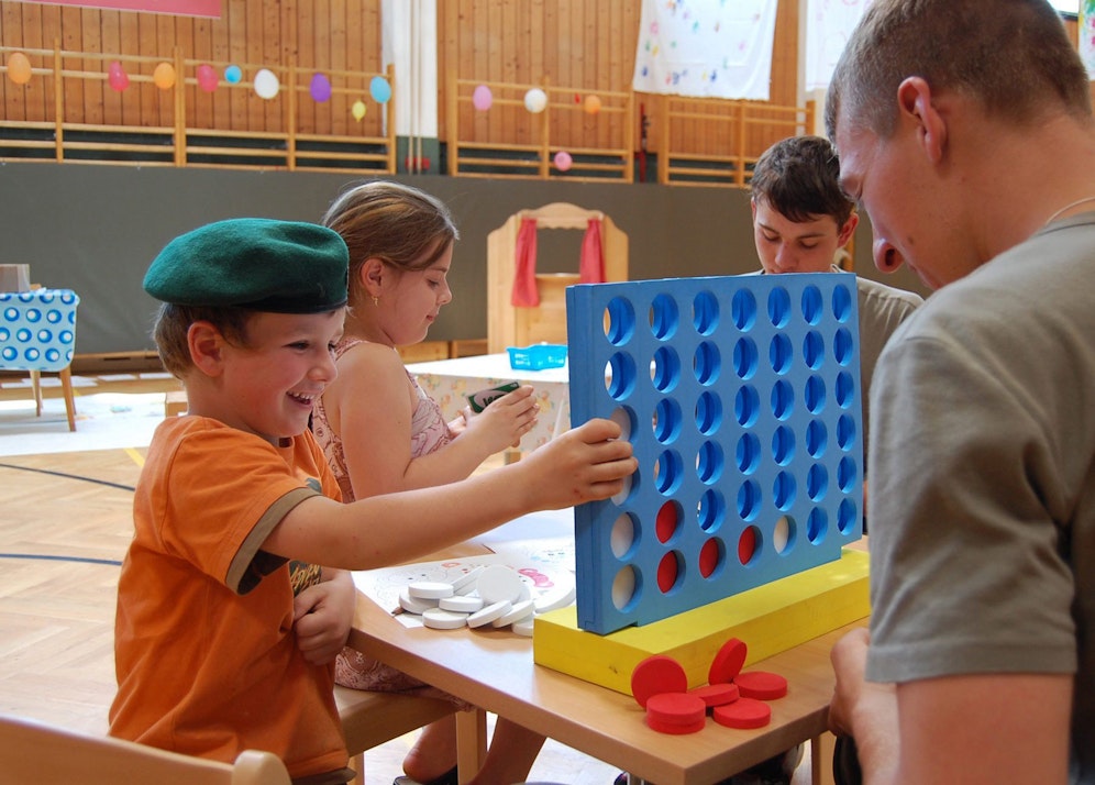 So sieht Kinderbetreuung beim österreichischen Bundesheer aus.