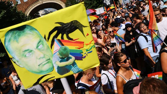 Tausende Jugendliche nahmen im Vorjahr an der LGBT Pride Parade in Budapest teil.