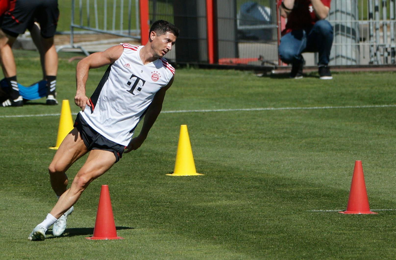 Robert Lewandowski verlässt Bayern München, trainierte aber trotzdem noch einmal mit dem Team. 