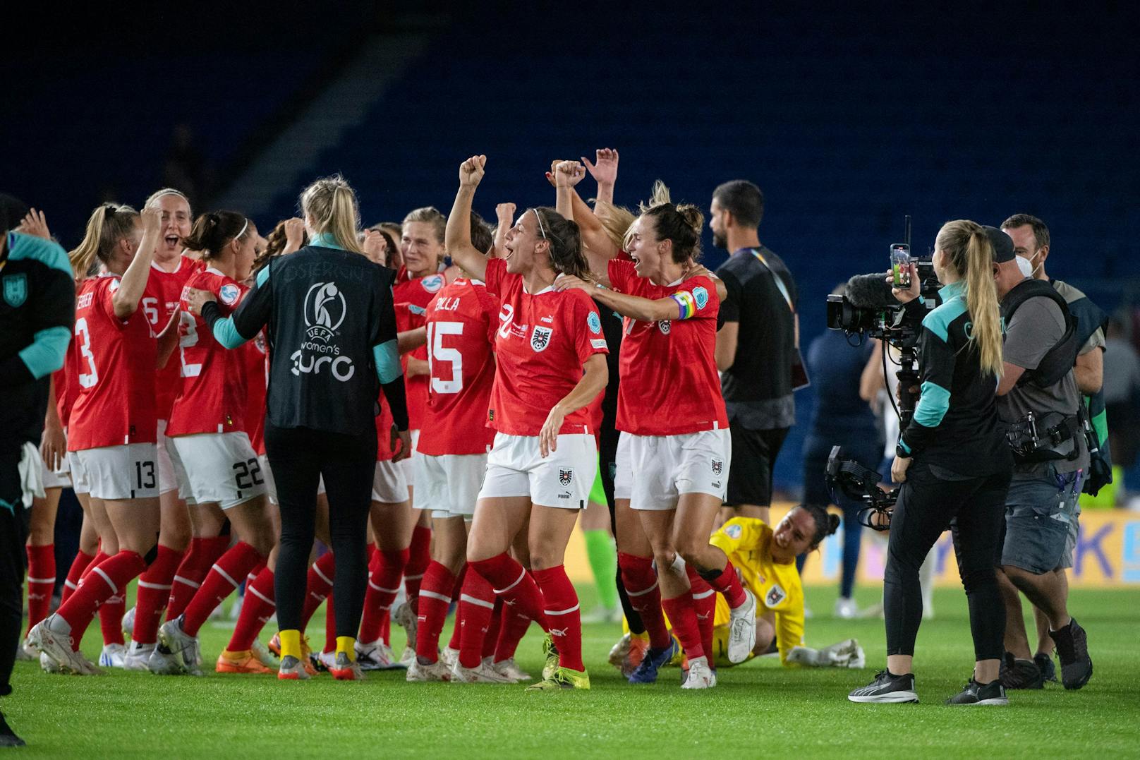 Österreichs Frauenteam steht im EM-Viertelfinale: Michael Ludwig bittet das "gebührend" zu feiern!