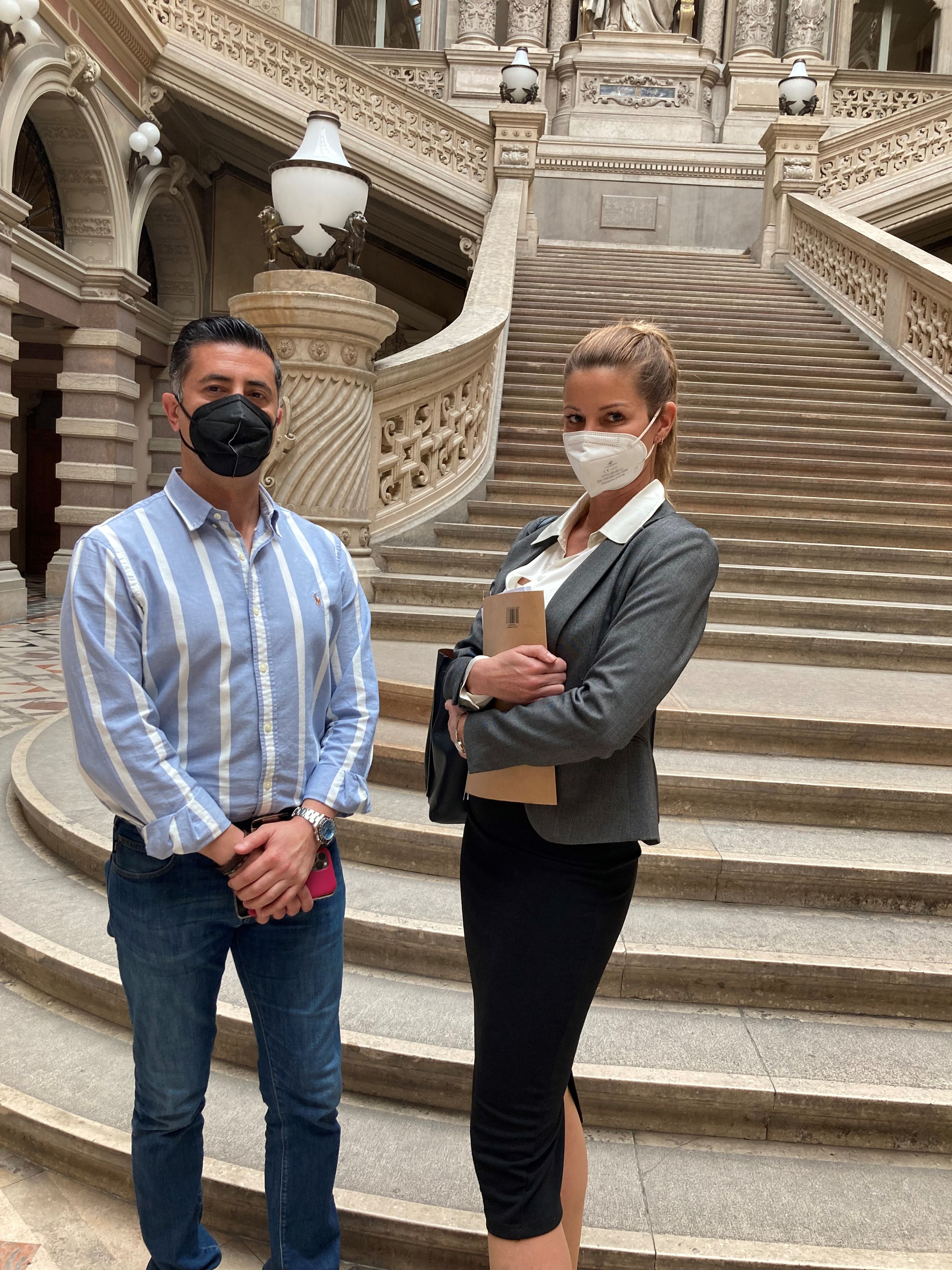 Anwältin Julia Eckhart erkämpfte für ihren Mandanten das verlorene Geld wieder zurück.