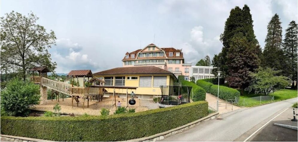 Die Vorgängerorganisationen der Christlichen Schule Linth (CSL) werden mit massiven Vorwürfen konfrontiert. 