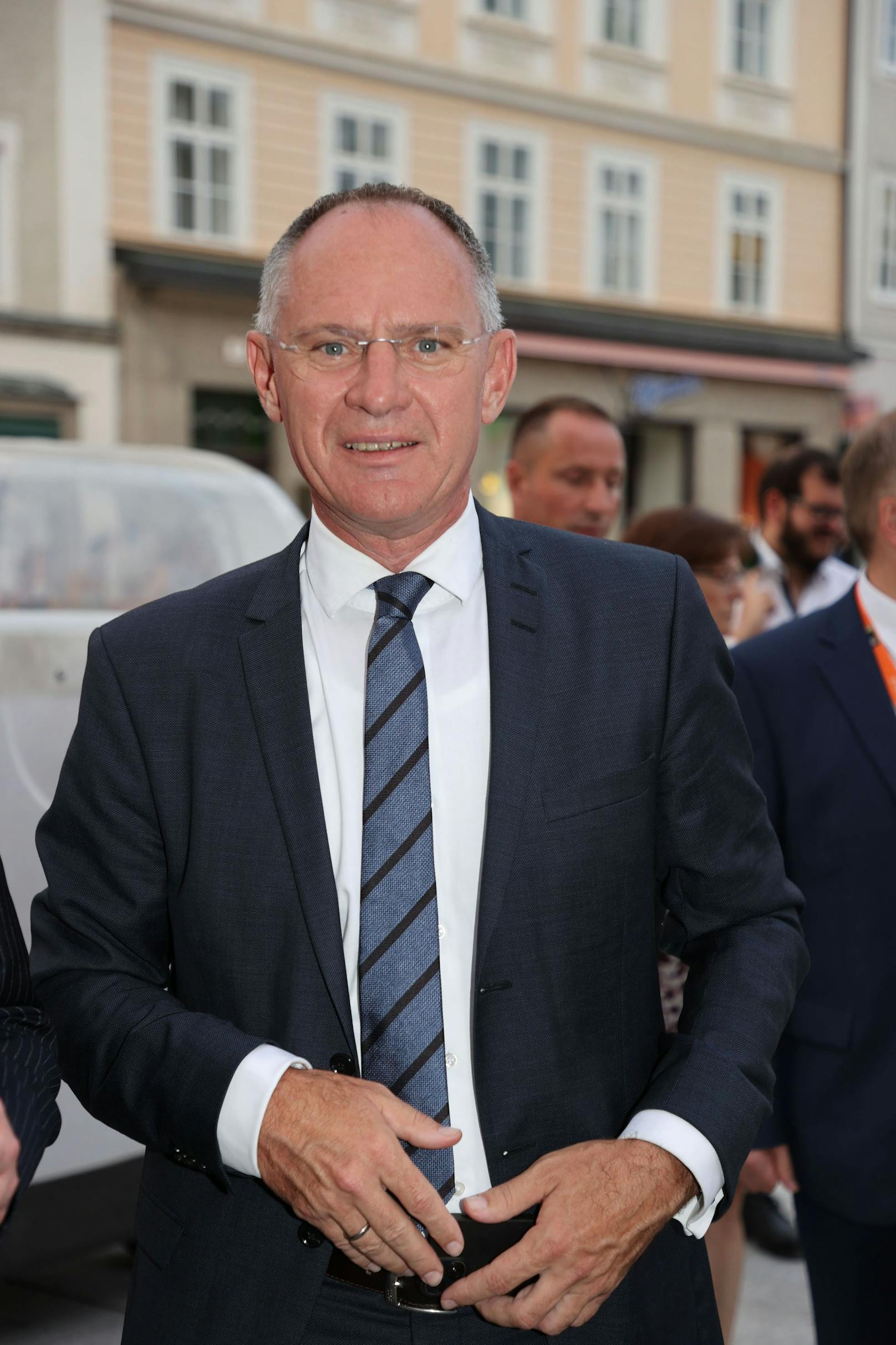Auch Innenminister Gerhard Karner (ÖVP) ließ sich die Premiere nicht entgehen.