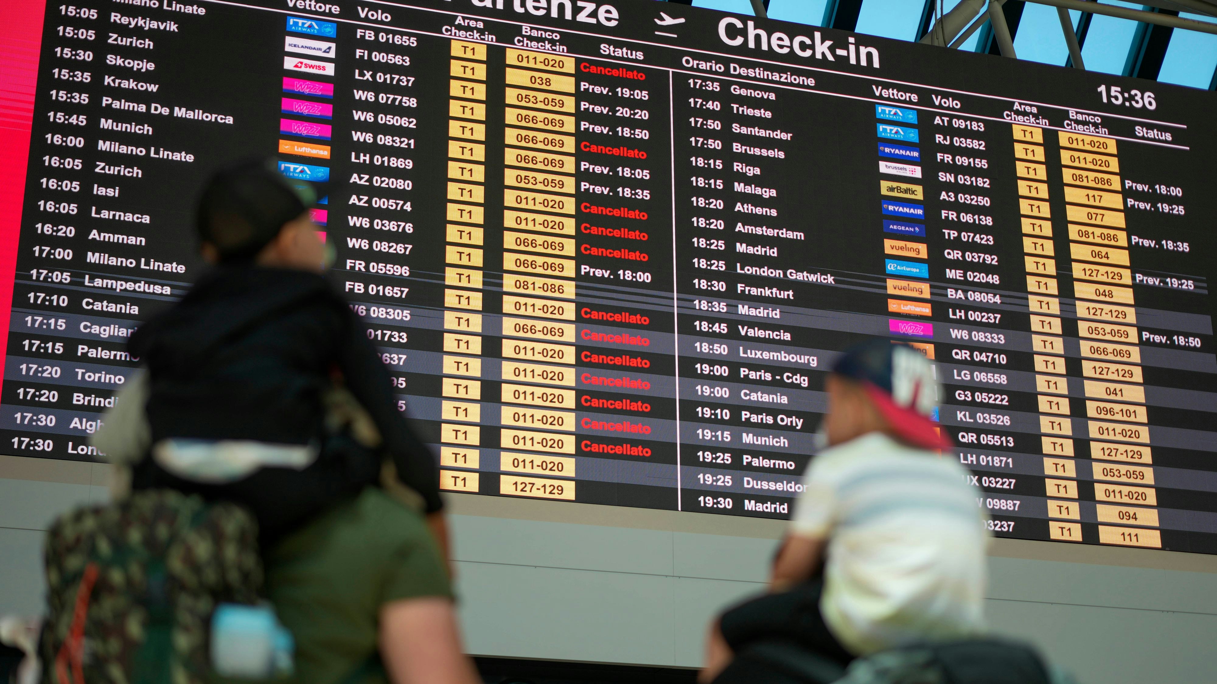 Reise-Chaos in Italien: Am Sonntag wurden zahlreiche Flüge gecancelt.