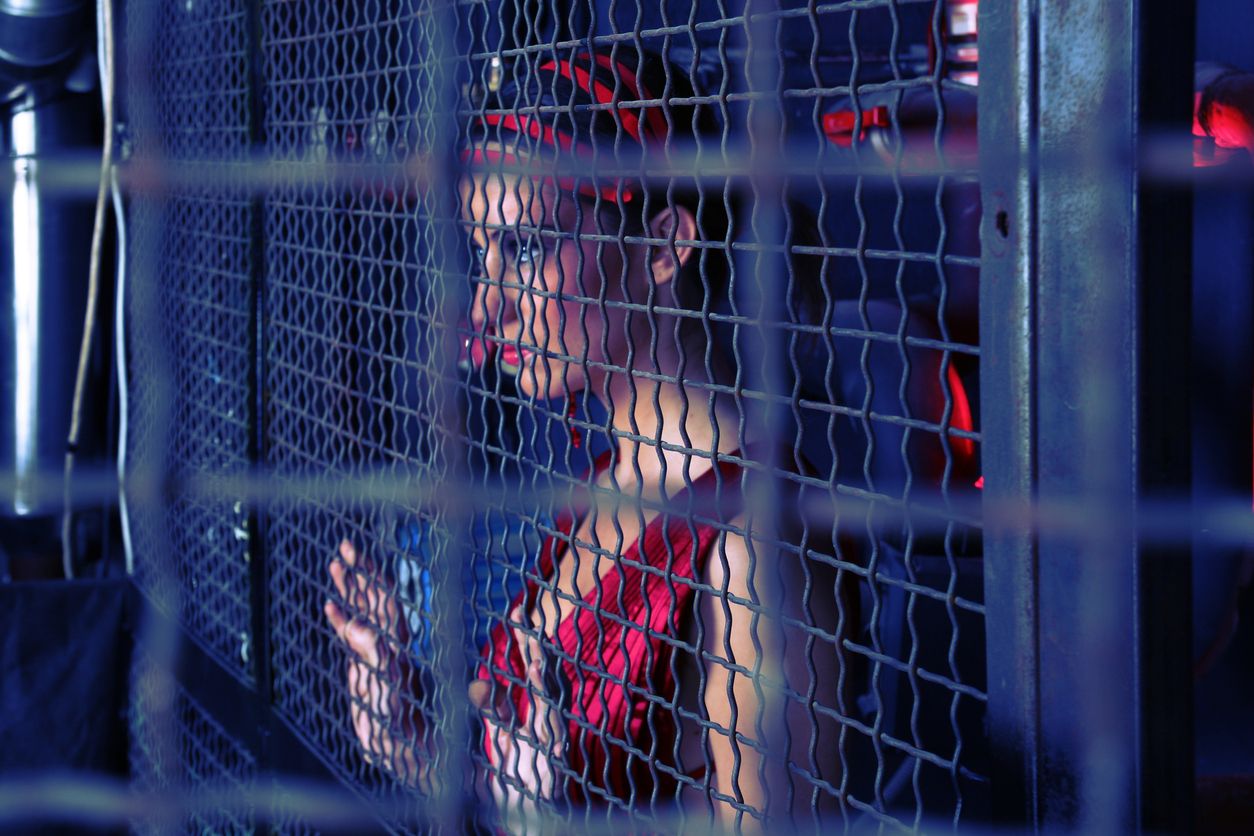 Zwei Insassinnen wurden im Gefängnis von einer Transfrau schwanger.