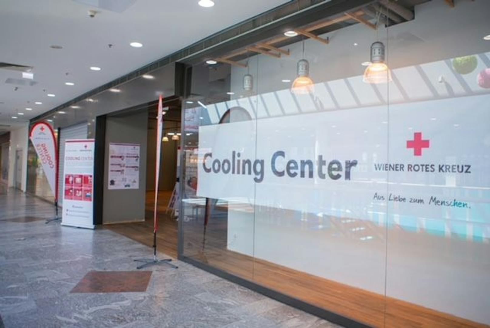 Das Cooling Center des Wiener Roten Kreuzes befindet sich im Obergeschoß neben dem Infopoint.