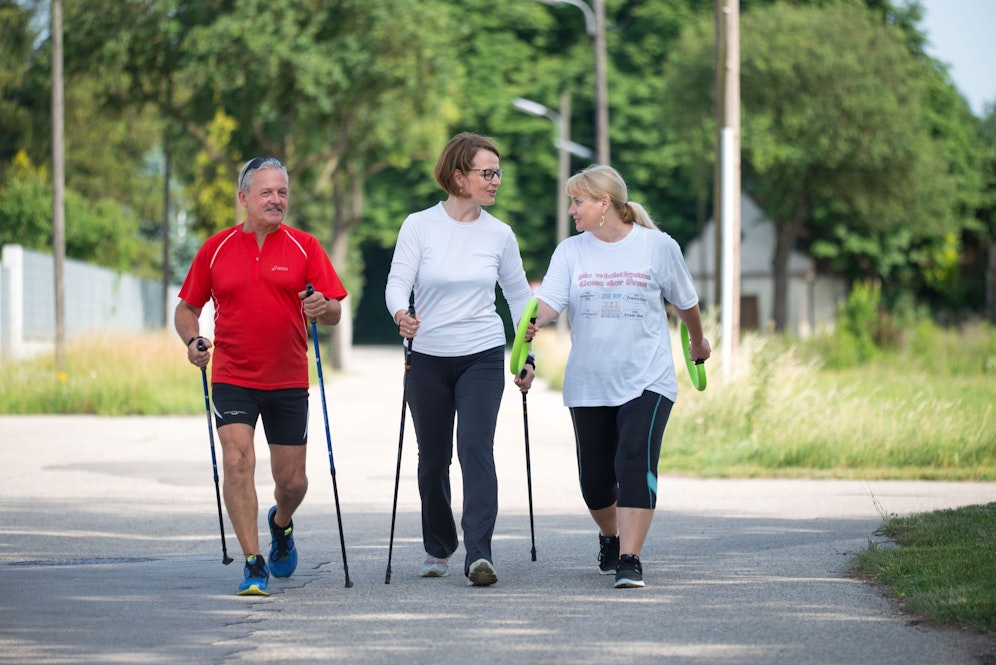 Senioren-Landesrätin Christiane Teschl-Hofmeister (Mitte) sucht sportliche Menschen ab 55 Jahren. 
