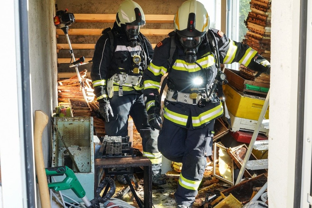 Fünf Wehren standen bei dem Brand im Einsatz.