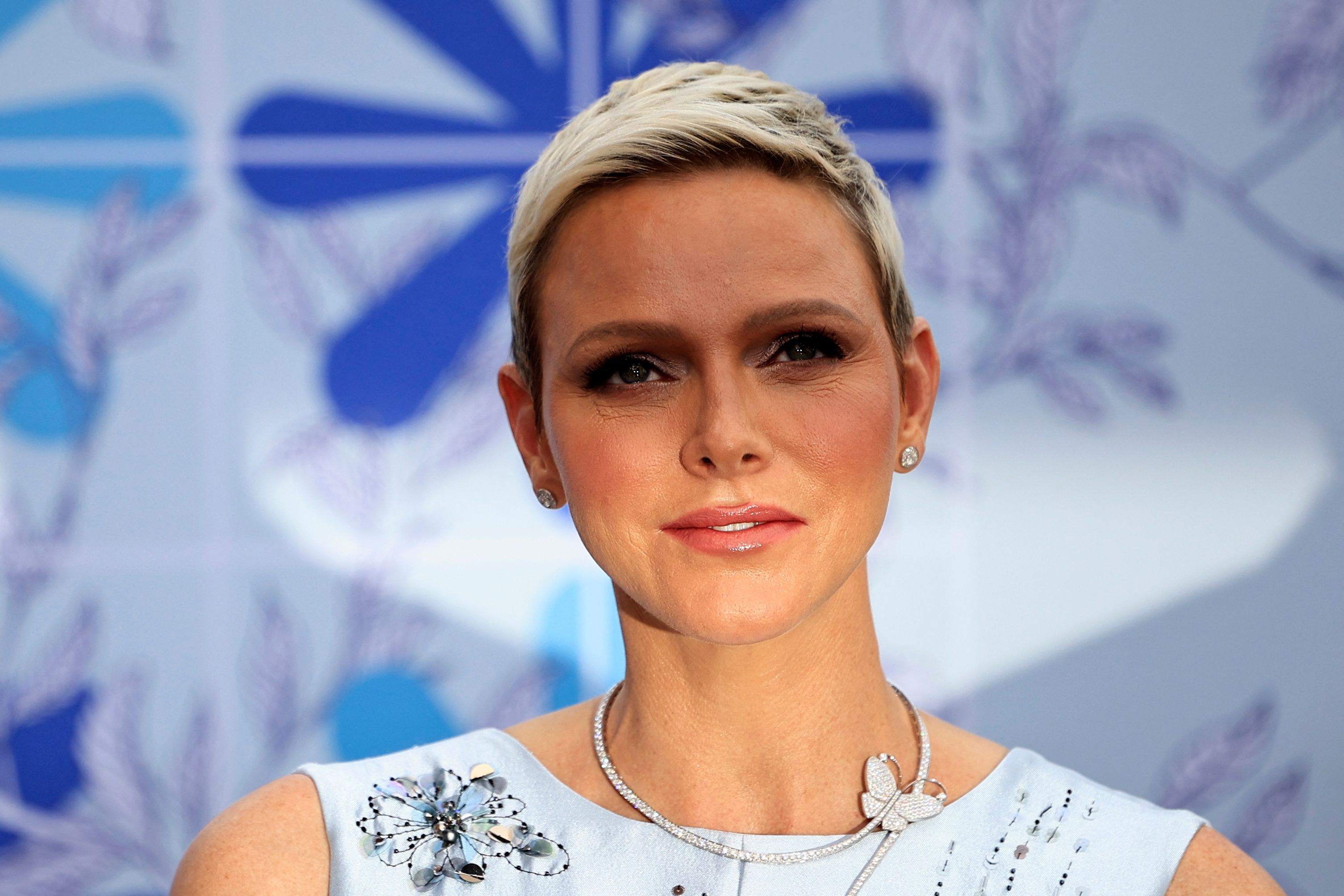 Fürstin Charlène beim Rotkreuzball in Monte Carlo - doch ohne ihrer Schwägerin.