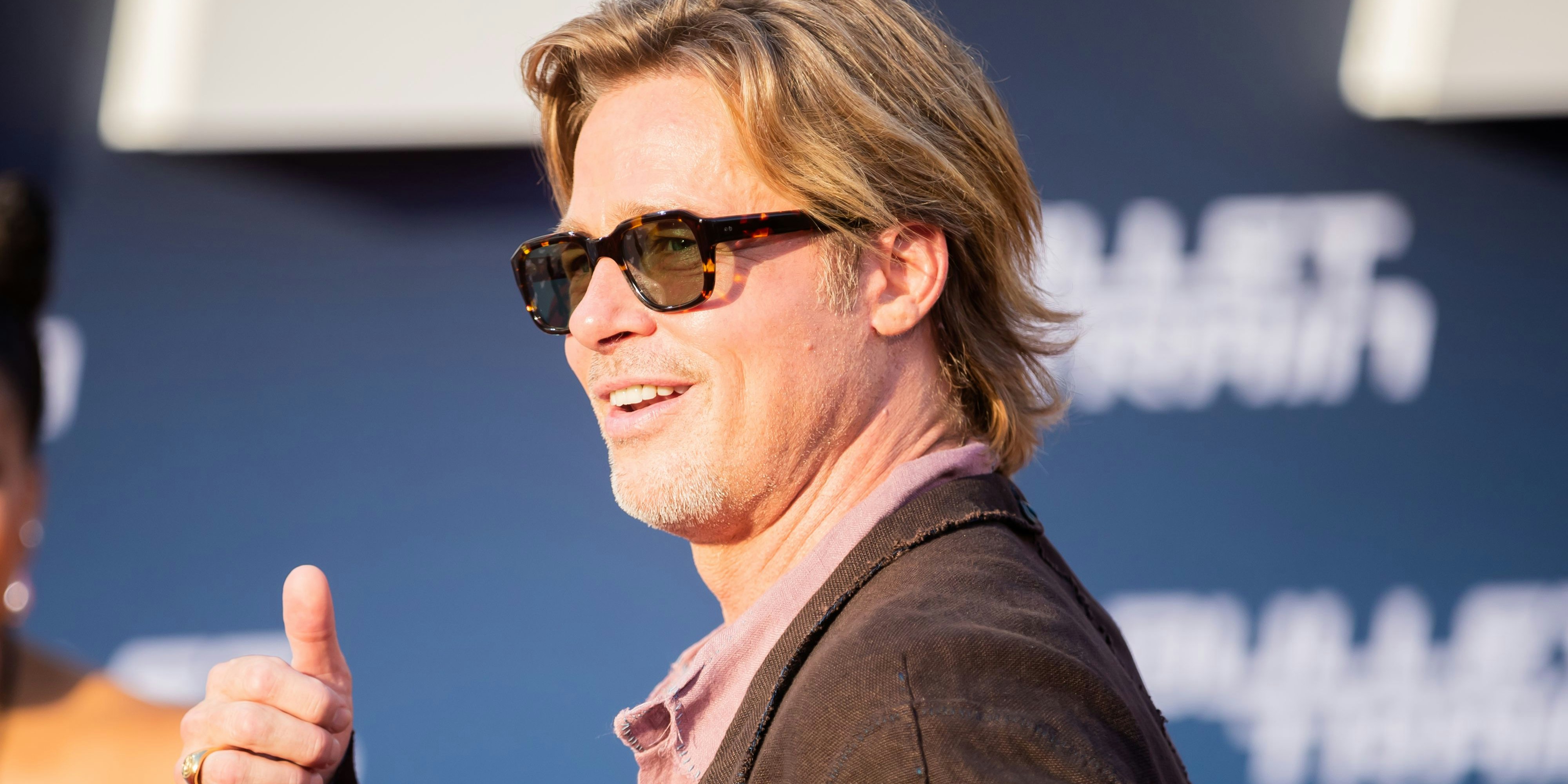 Der Star zeigt Bein in Berlin.