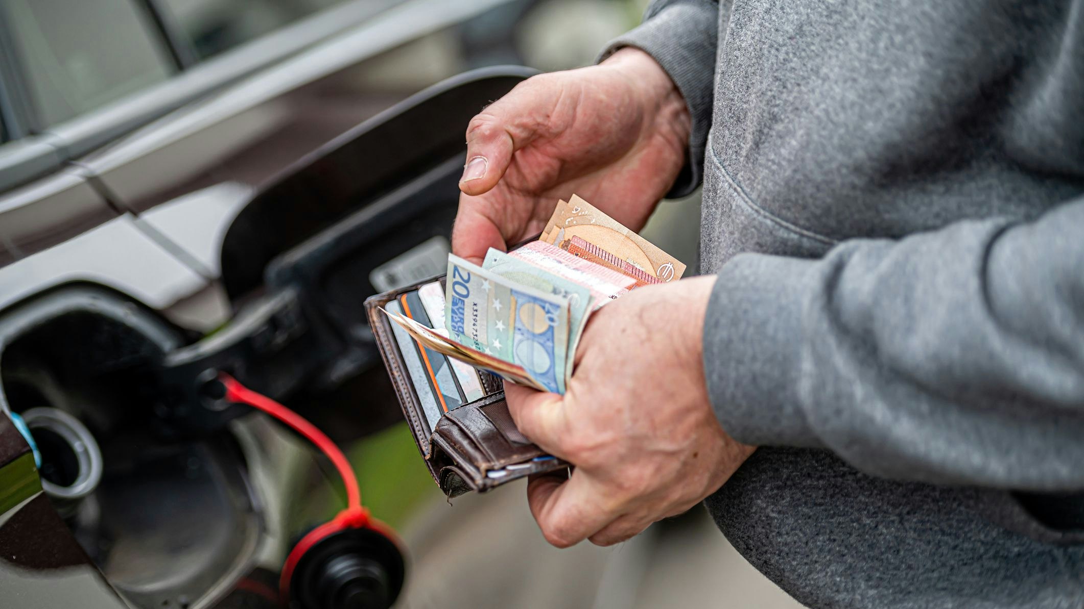 Tanken ist teuer geworden. Symbolbild.