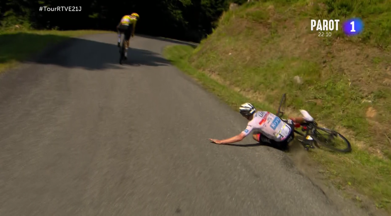 Tadej Pogacar ist gestürzt und verpasste die letzte Chance auf den Tour-Gesamtsieg. 