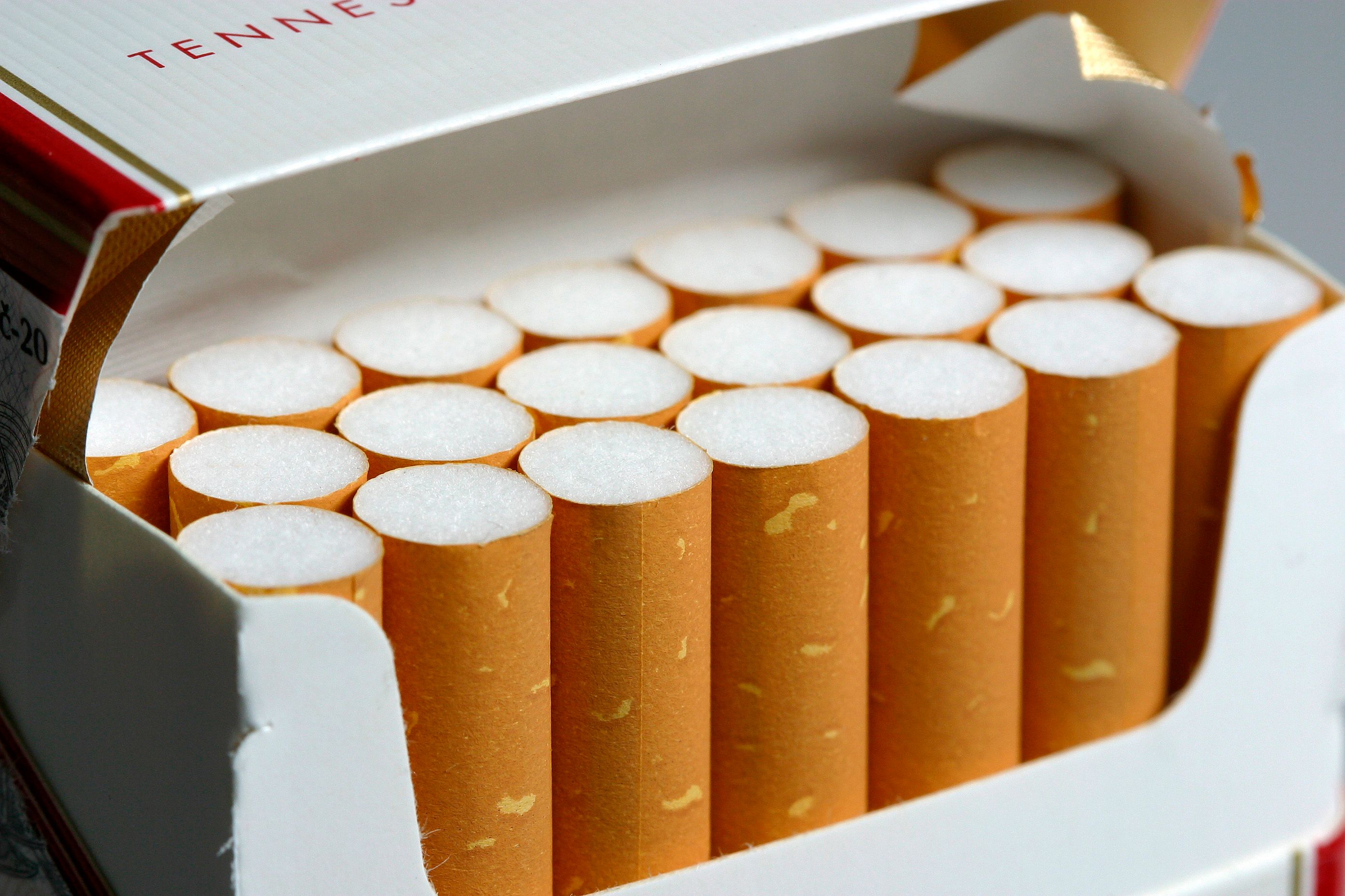 Download von www.picturedesk.com am 21.07.2022 (08:49).  Zigaretten - 20120521_PD1865 - Rechteinfo: Rights Managed (RM)