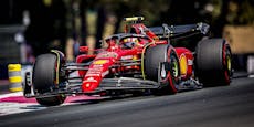 Ferrari fährt Verstappen im zweiten Training davon