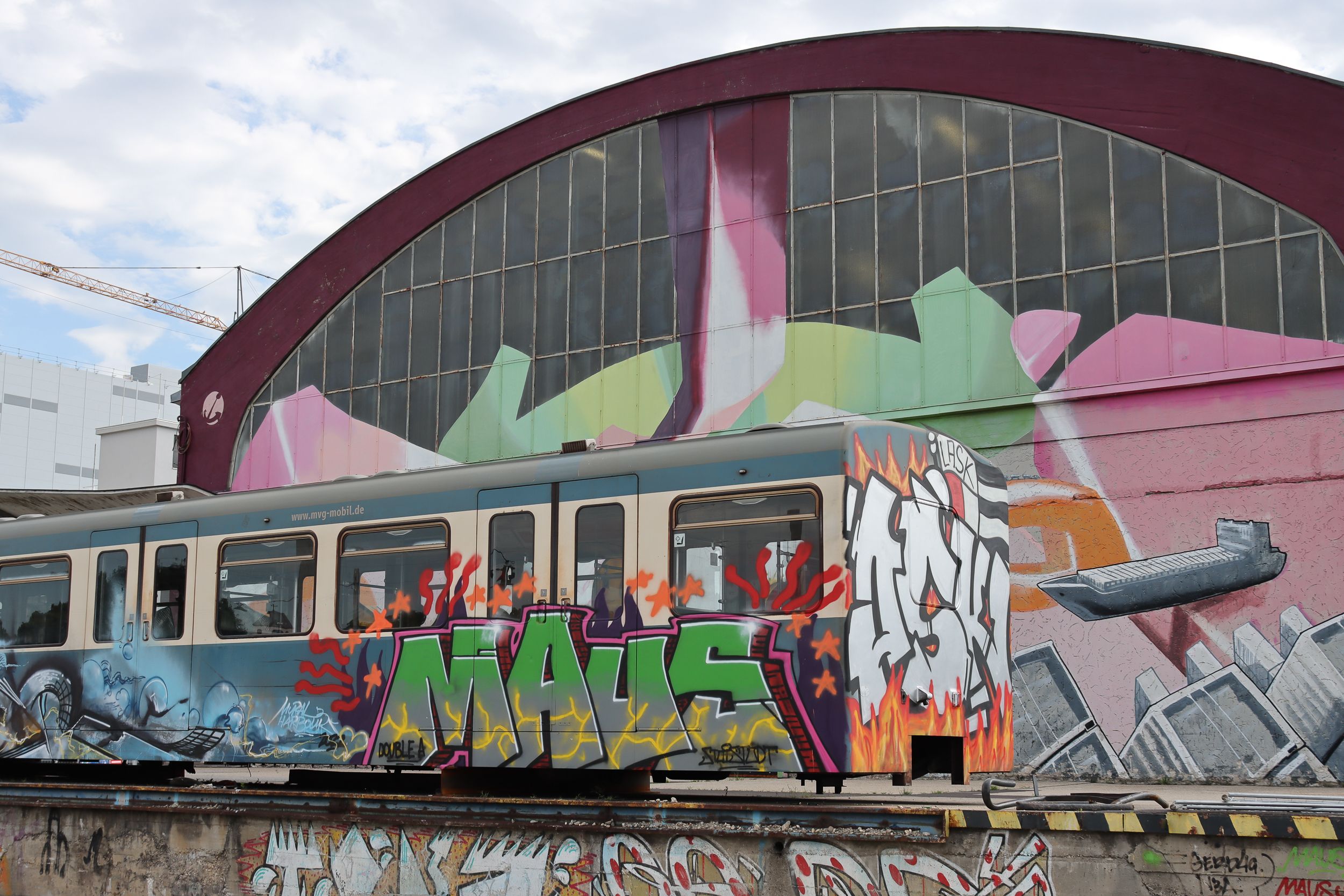 Die Sprayer hätten bewusst darauf geachtet, dass es sich um ältere Modelle handle. (Symbolbild)