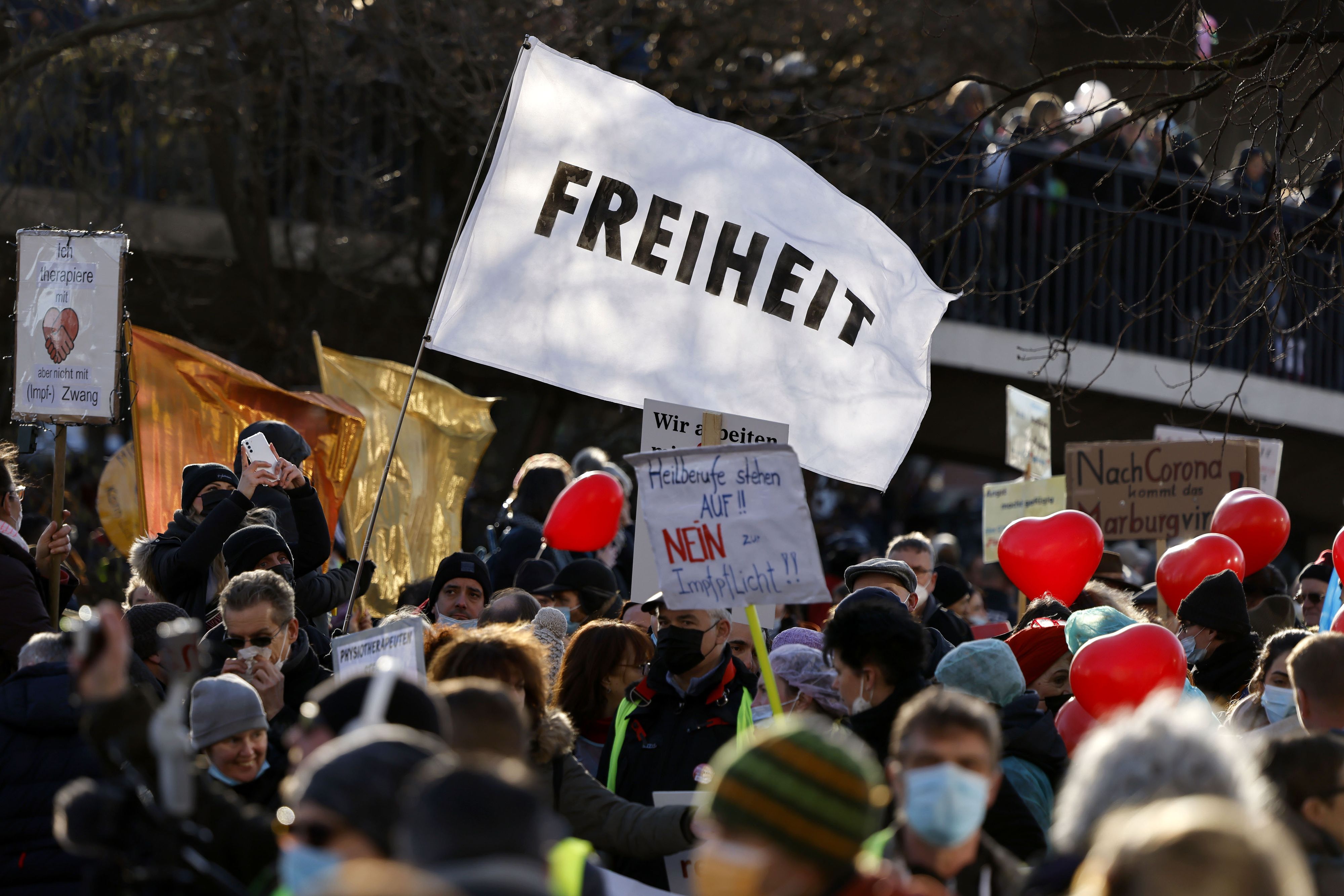 Coronagegner in Deutschland planten den ganz großen Anschlag auf die Demokratie.