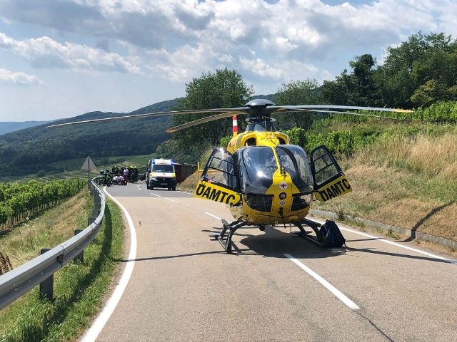 Der verletzte Biker wurde in ein Spital geflogen.
