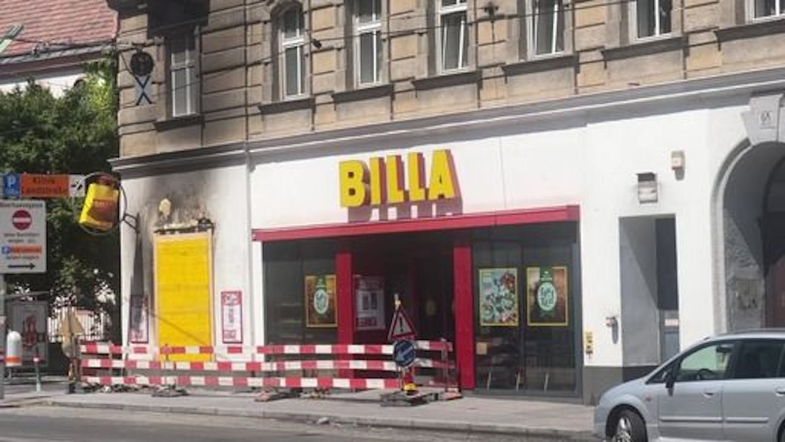 Am frühen Sonntagmorgen brannte die Billa-Filiale in Wien-Landstraße.