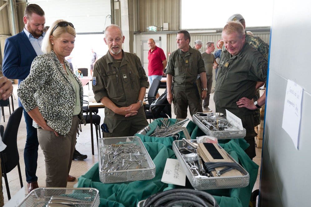 Verteidigungsministerin Tanner besuchte erstmalig das Sanitätslager in Eisenerz.