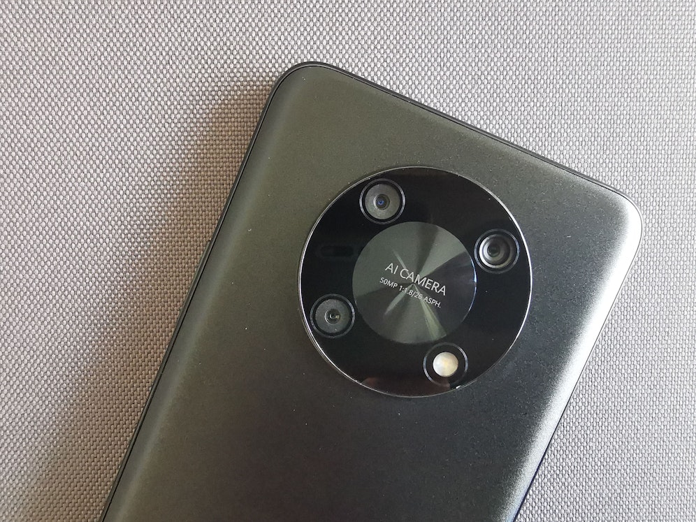 Das Huawei Nova Y90 bringt das ikonische 