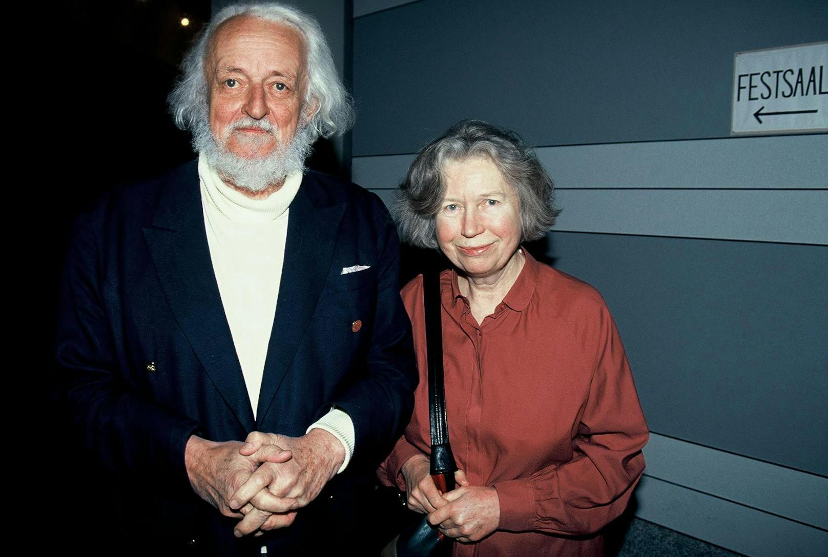 Mitte der 60er-Jahre lernte sie den Komponisten Gottfried von Einem kennen, den sie 1966 heiratete. 