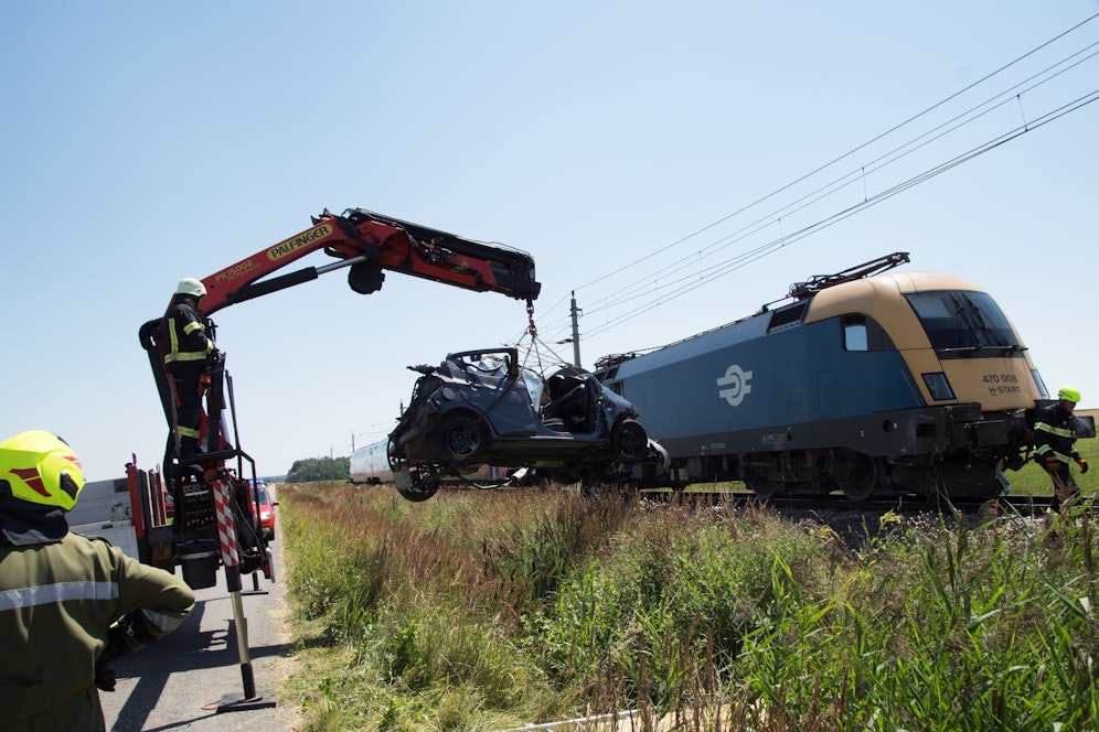 Zugunglück fordert Todesopfer in NÖ
