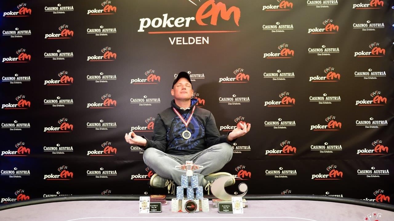 Christian Leichtfried holte sich den Sieg und den Titel "Poker Europameister 2022".
