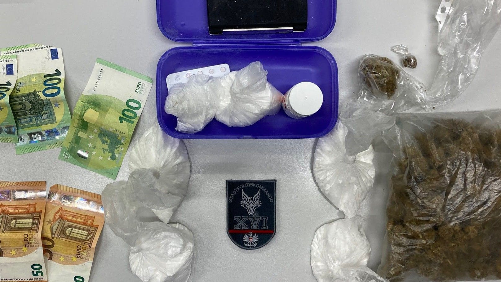 Bei einer Routine-Verkehrskontrolle ging der Ottakringer Polizei ein 54-Jähriger mit Drogen ins Netz.