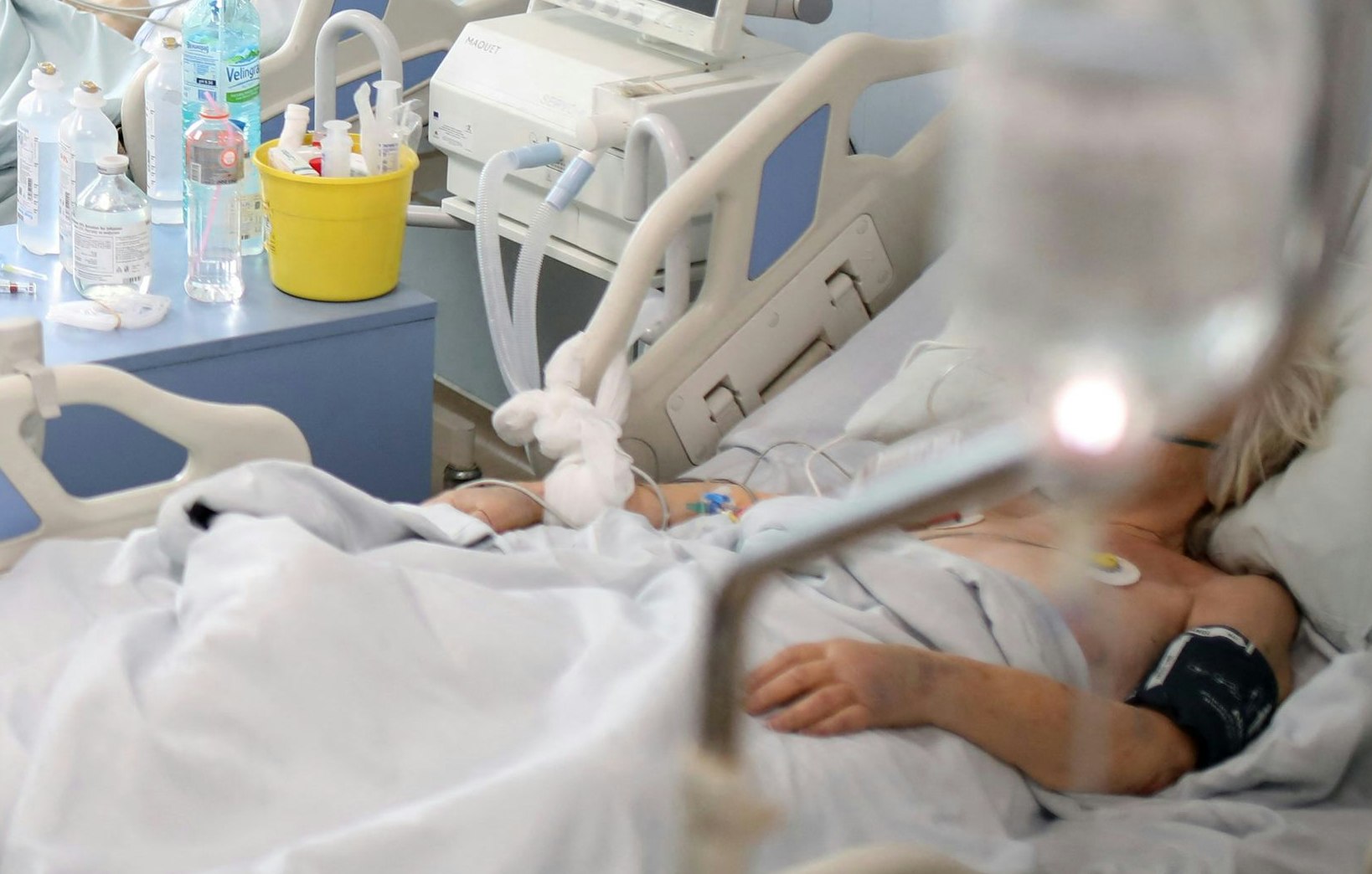 Die Spitäler füllen sich wieder mit Corona-Patienten, dennoch soll die Quarantäne abgeschafft werden. 