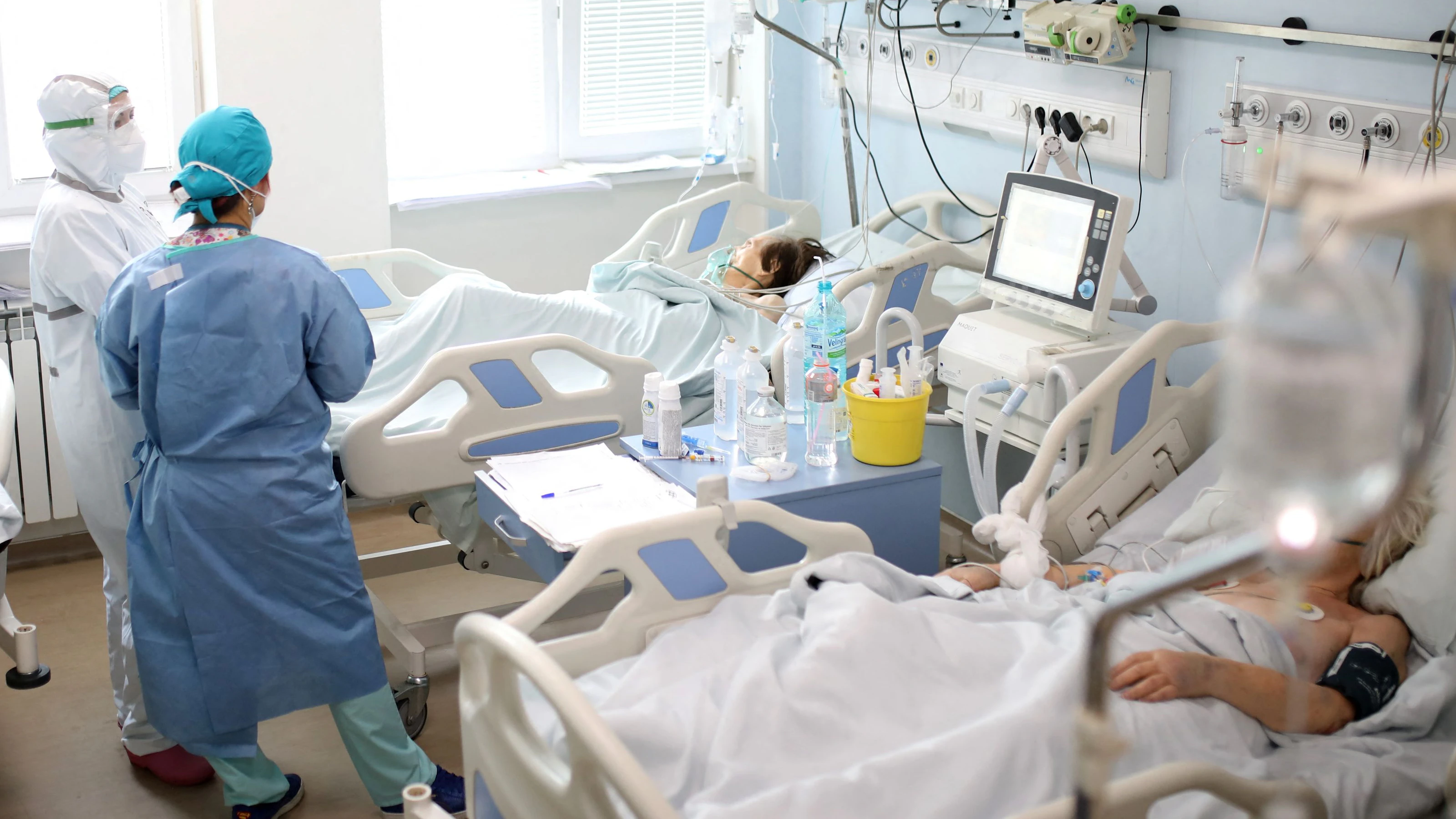 Die Spitäler füllen sich wieder mit Corona-Patienten, dennoch soll die Quarantäne abgeschafft werden. 