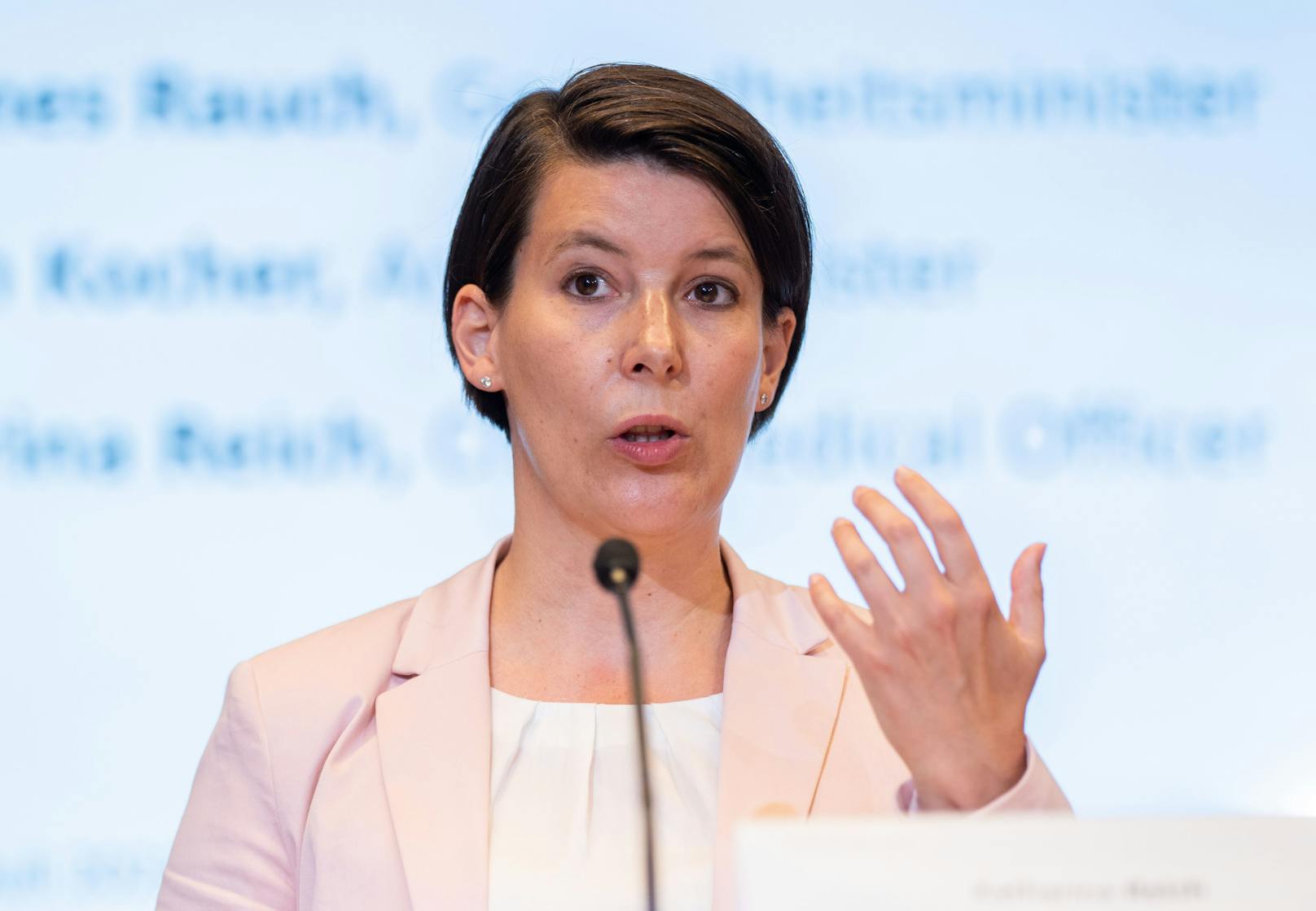 Chief Medical Officer Katharina Reich.