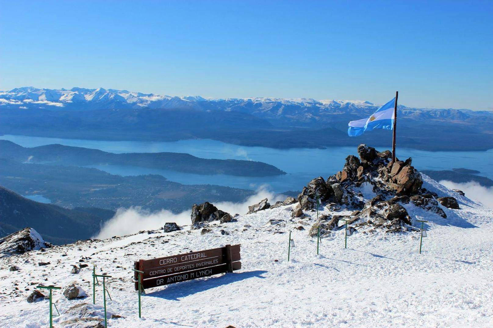 Das Skiresort Bariloche in Argentinien sollte auf deine Liste der Skiressorts für den Sommer.