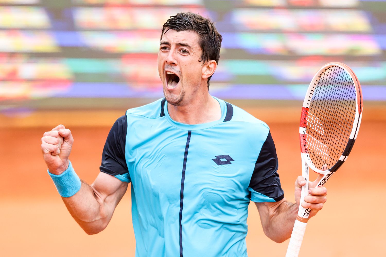 Sebastian Ofner jubelt in Kitzbühel.