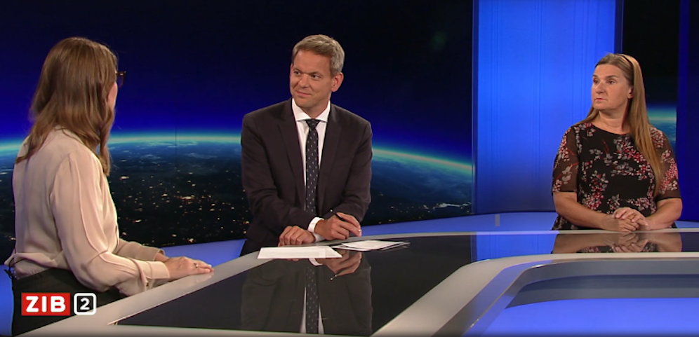 Arbeitsrechtsexpertin Katharina Körber-Risak (li.) und Virologin Dorothee von Laer bei Martin Thür in der ZIB2.