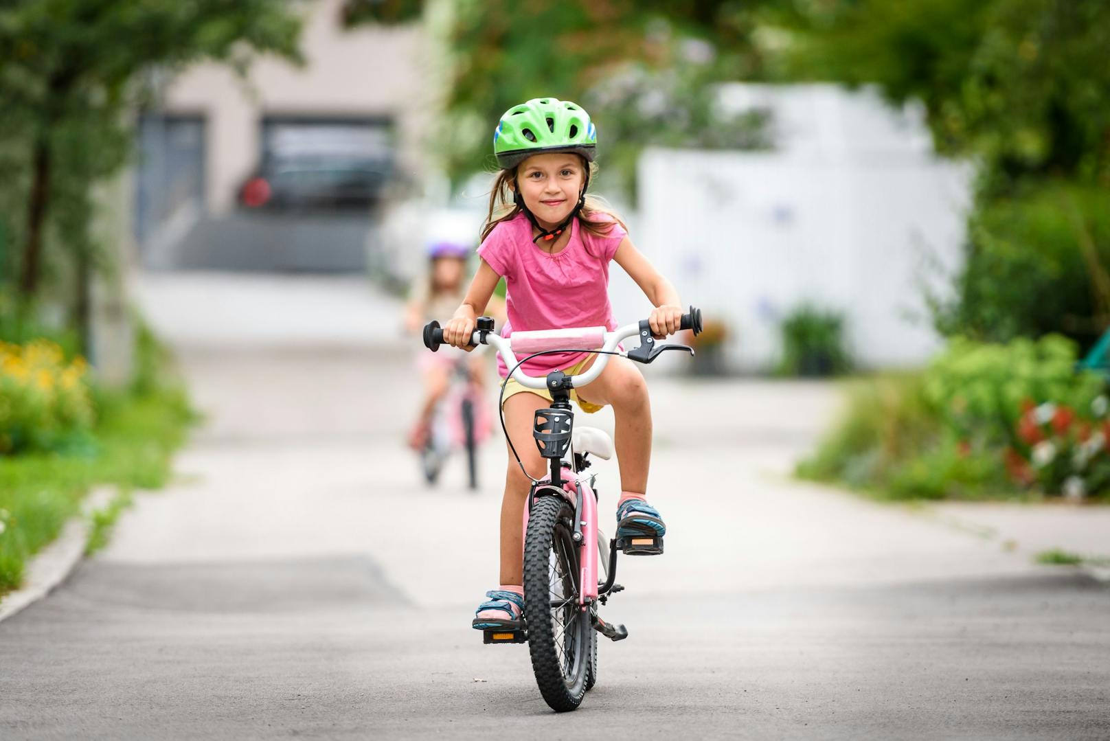 Kinder unter 12 Jahren brauchen eine Radfahr-Prüfung, um ohne Begleitperson auf der Straße fahren zu dürfen.