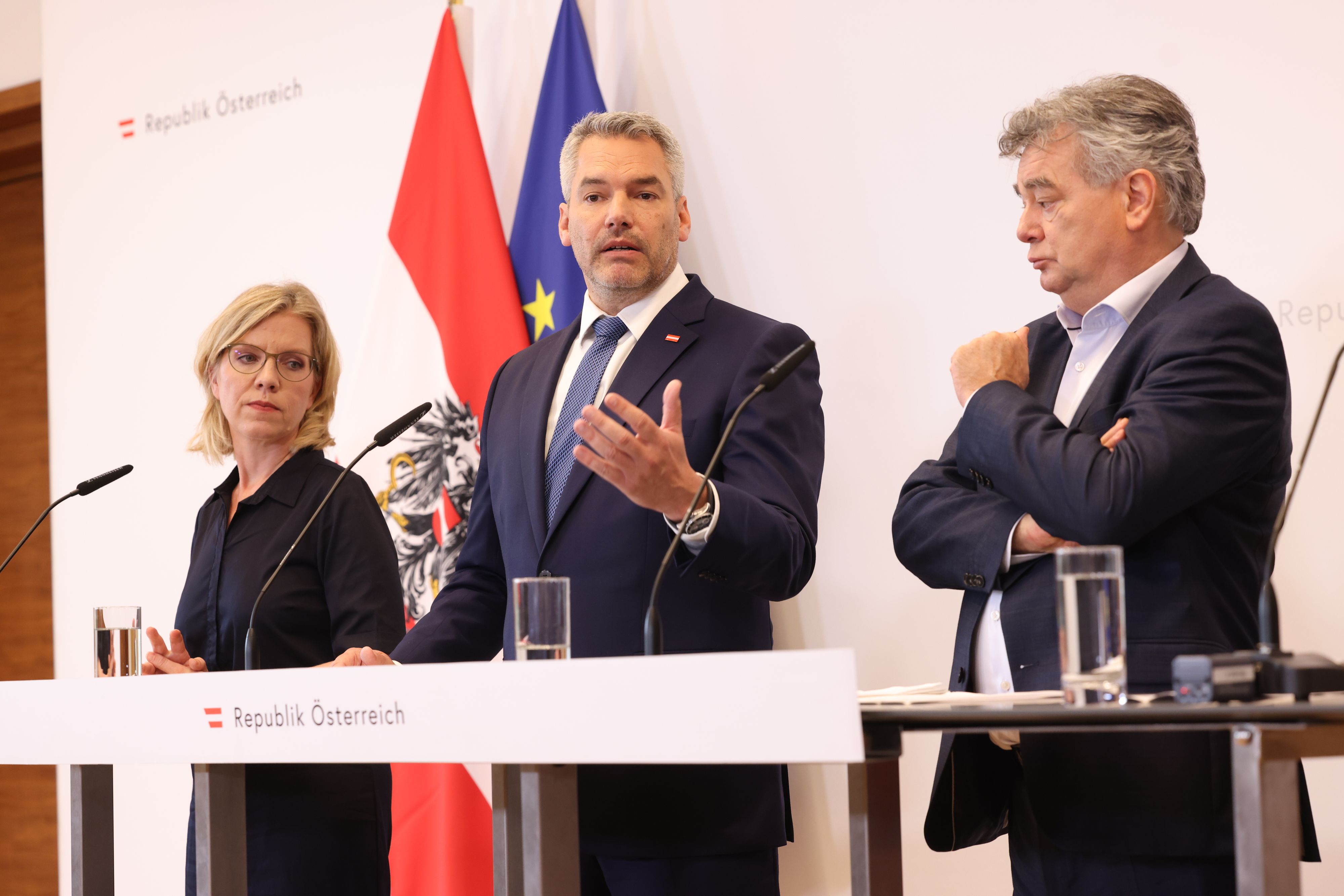 Die Regierung verkündete bei der Pressekonferenz nach dem Minister-Gipfel die nächste Maßnahme gegen die Teuerung.