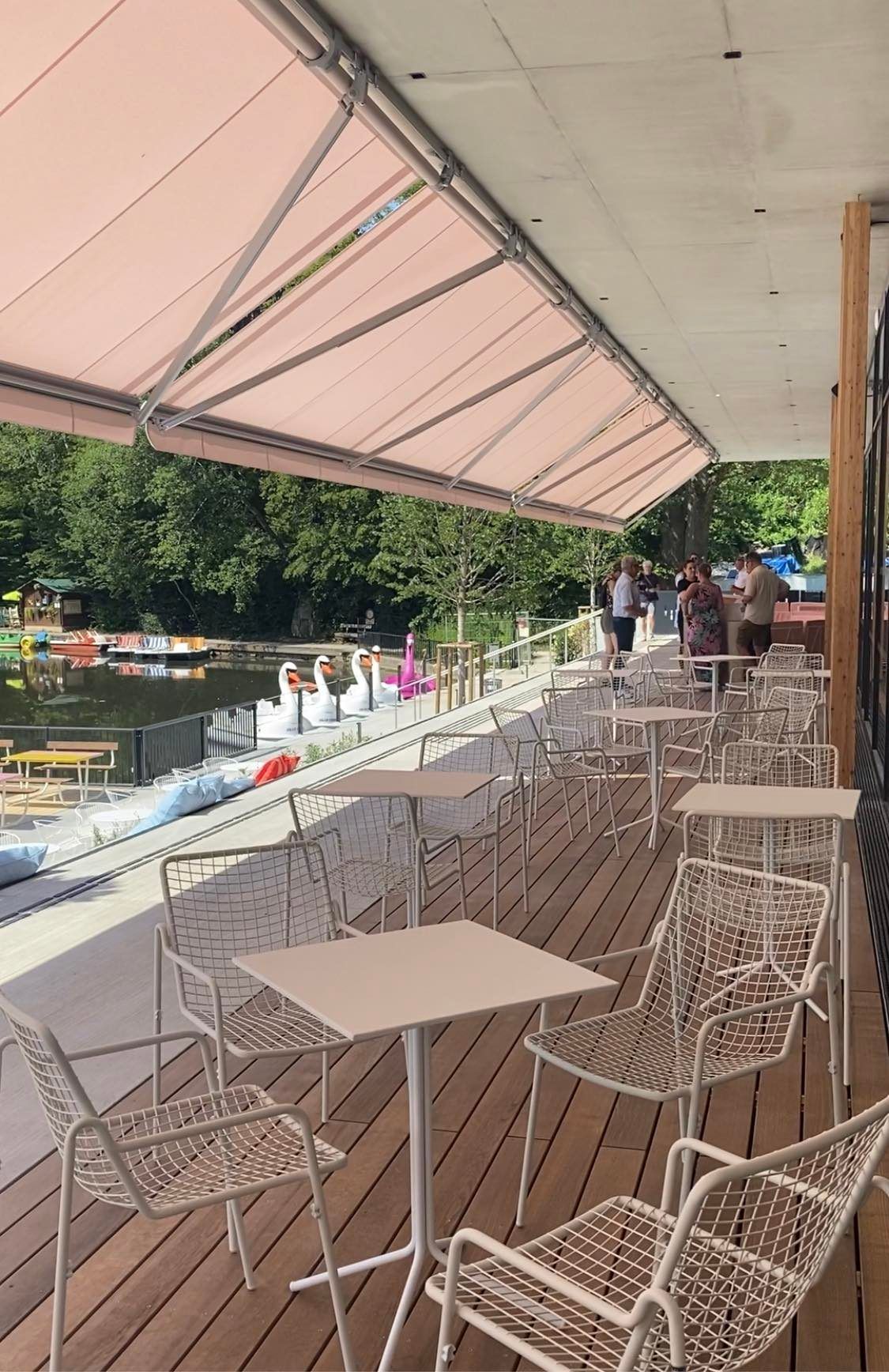 Aufgesperrt wird mit August: Bei der Baustellenbesichtigung gab es schon die ersten Eindrücke.