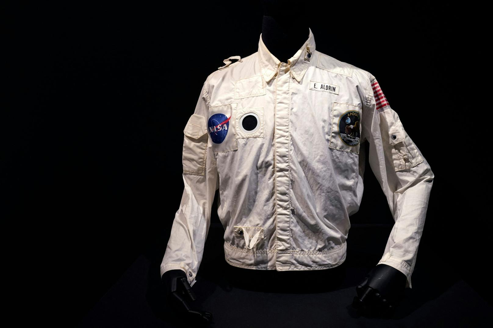 Wurde um fast 3 Millionen Dollar versteigert: Die Jacke, mit der Buzz Aldrin zum Mond flog.