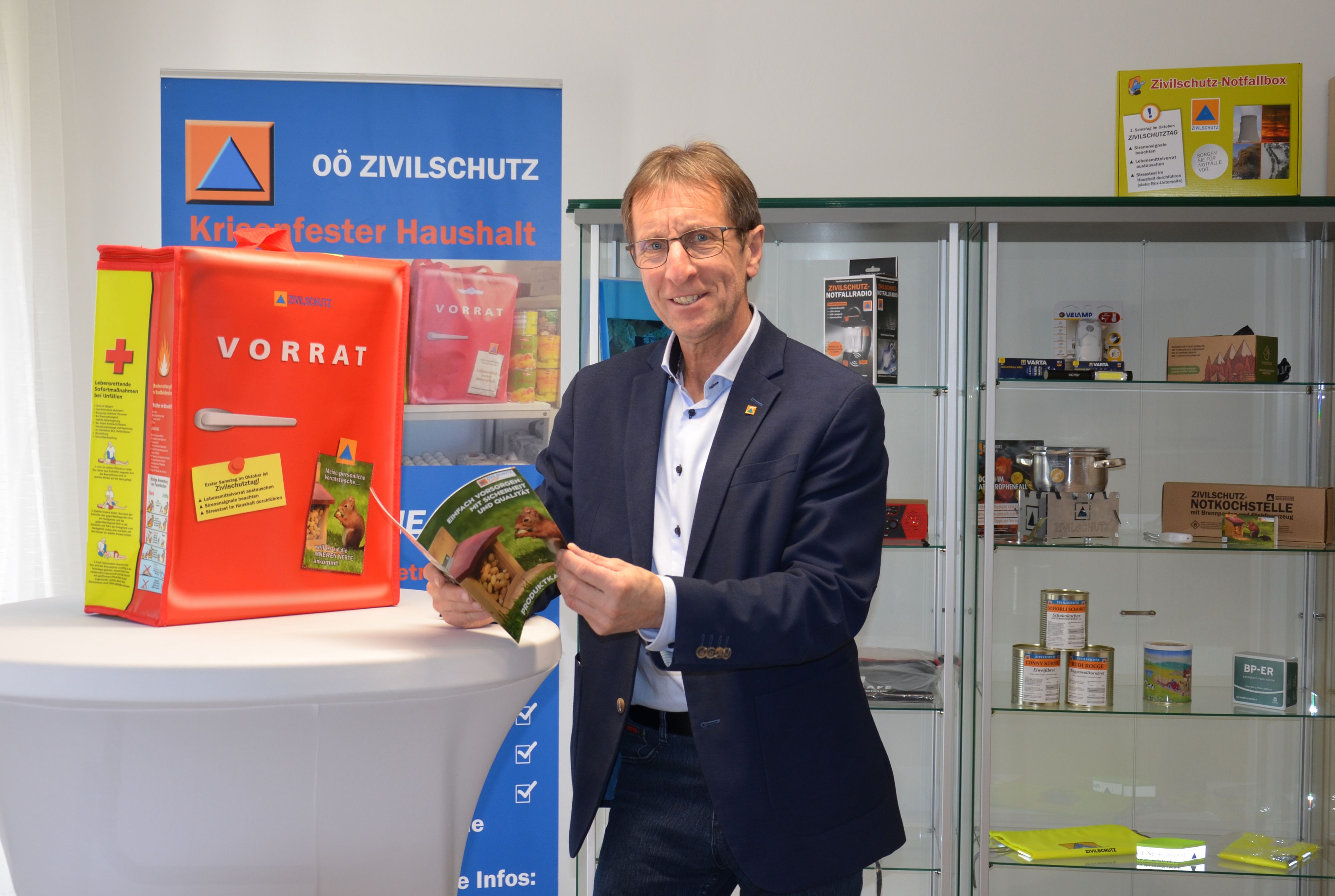 "Mindestens 14 Tage autark sein": Josef Lindner, Geschäftsführer OÖ Zivilschutz.