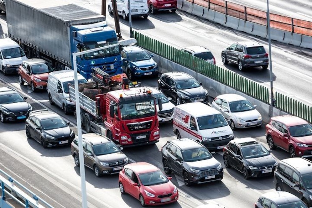 Stau auf der Wiener Südosttangente A23. Symbolbild.