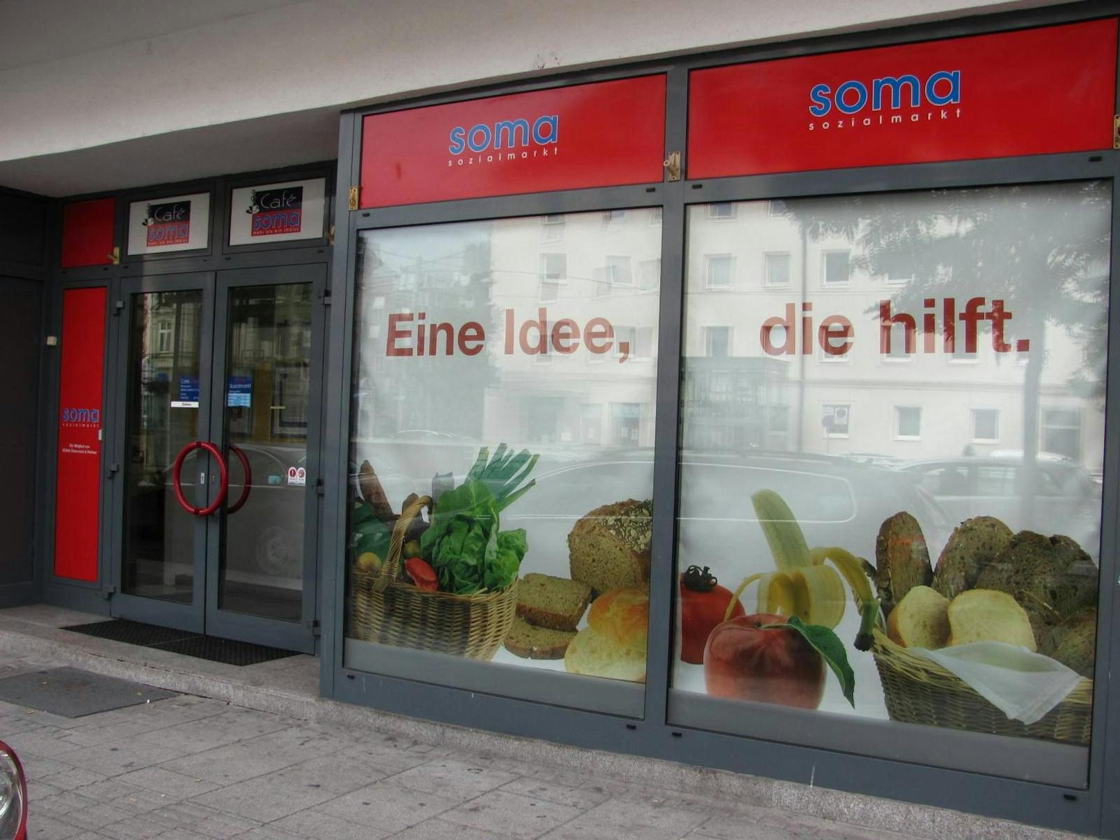 300 Kunden kaufen pro Tag im Sozialmarkt in Linz ein.
