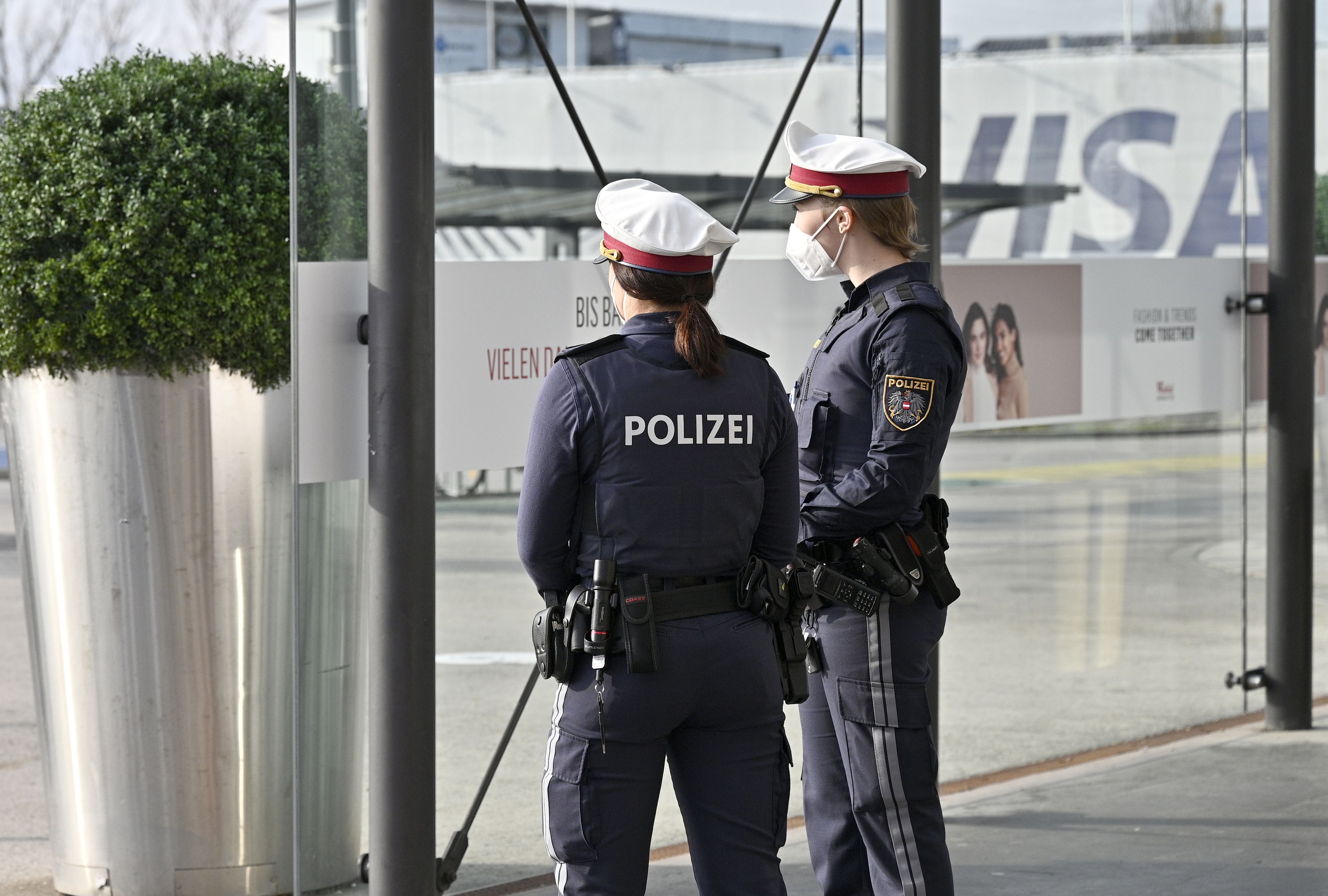 Polizistinnen im Bezirk Mödling. Symbolbild