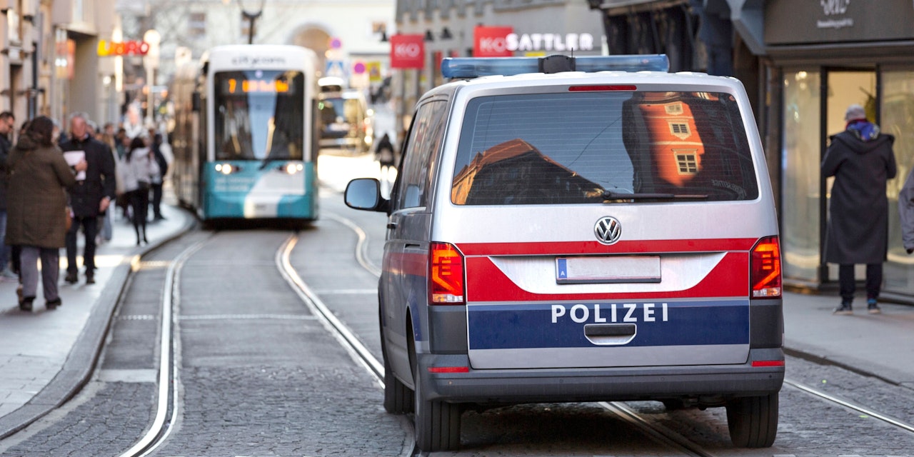 Steiermark – 20-Jähriger mit abgebrochener Flasche attackiert | Heute.at