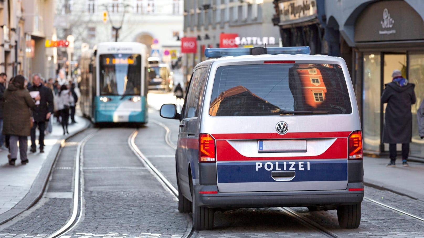 Die Polizei rückte zu einem Einsatz in den Grazer Bezirk Gries aus.