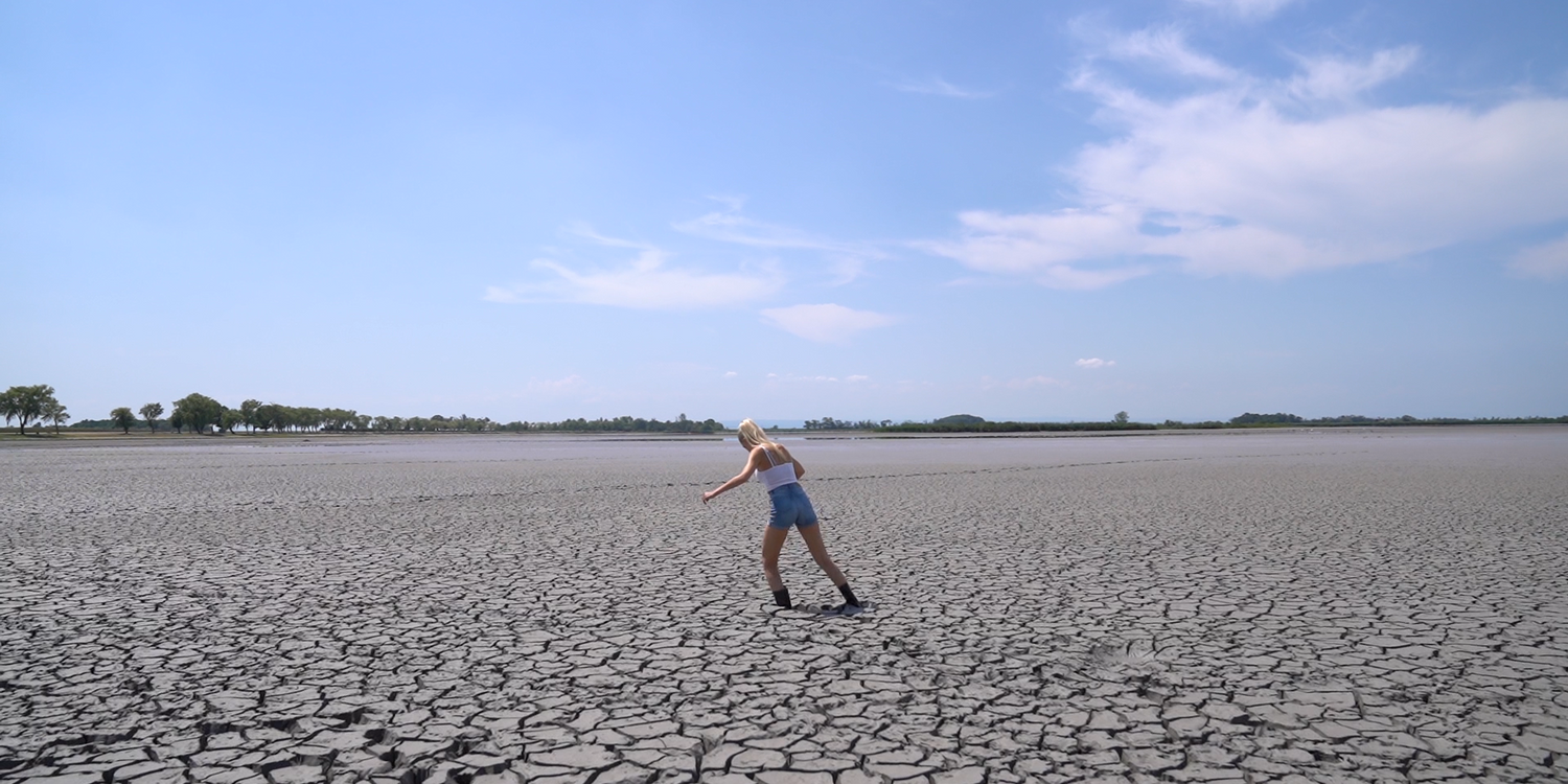 Beatrice Körmer bleibt in Spalten hängen.