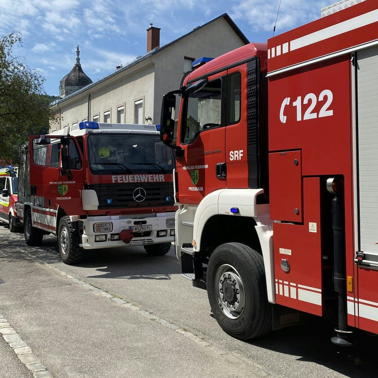Die Frau wurde von den Einsatzkräften gerettet.