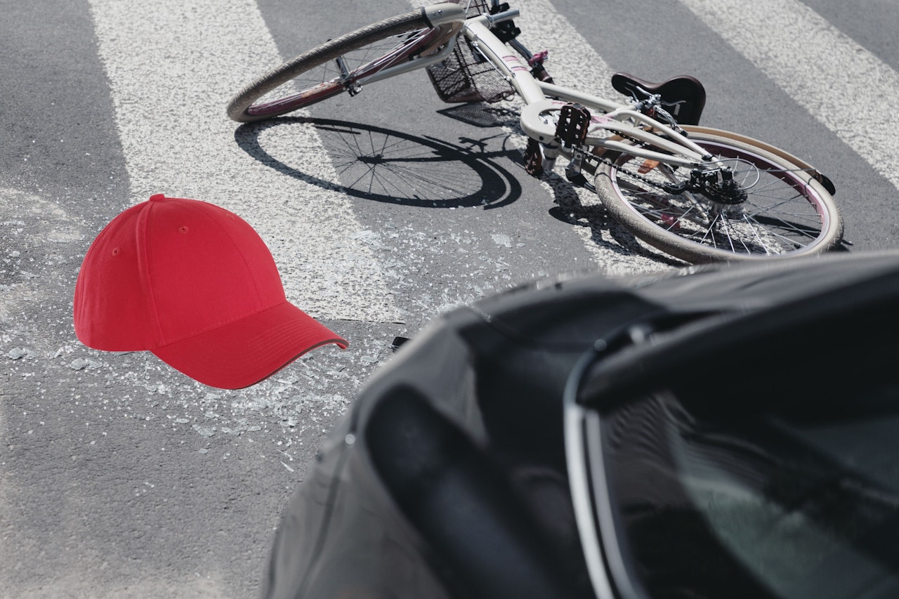 Heute.at - Von Kopf gefallene Kappe löste schweren Unfall aus