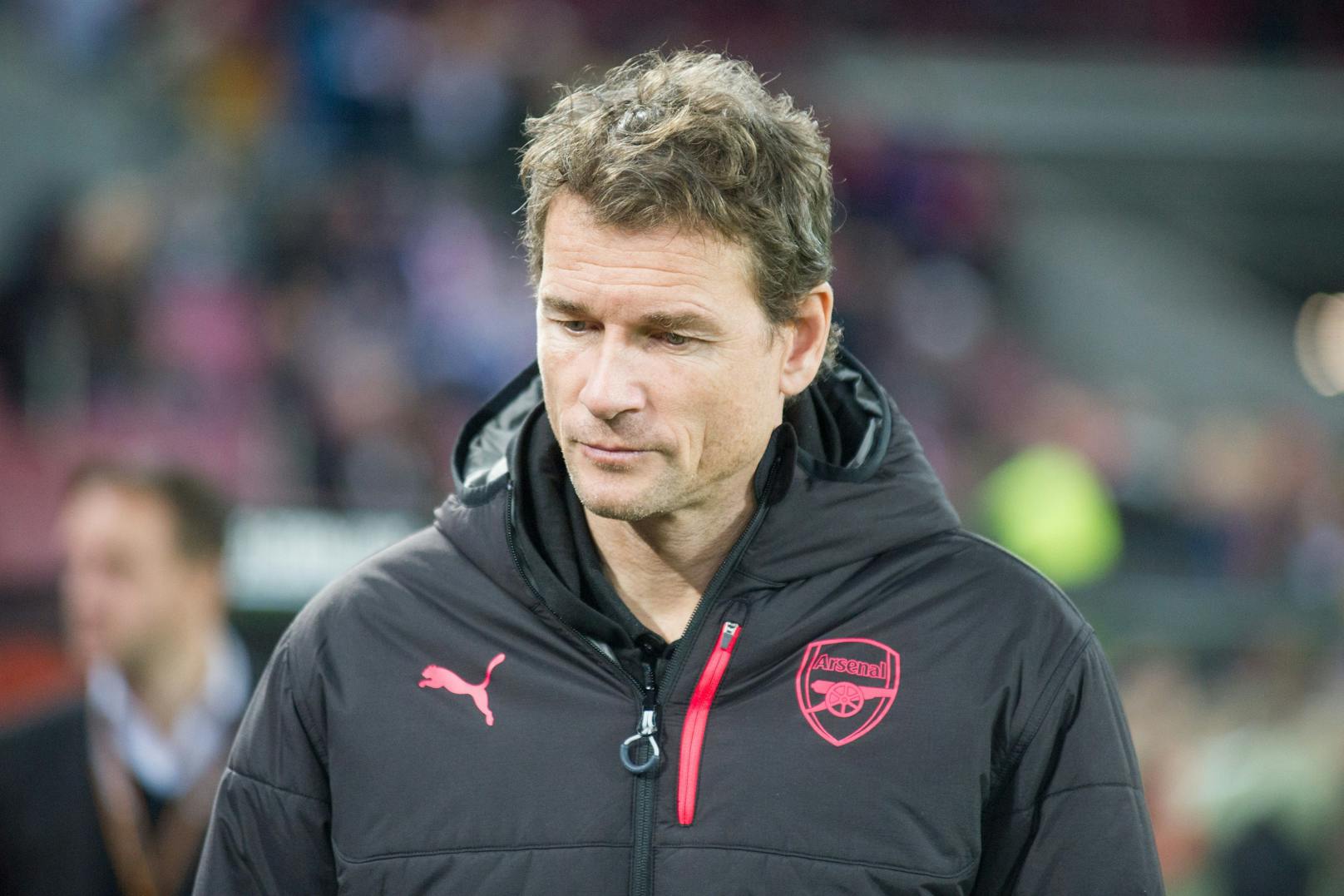 Jens Lehmann soll die Garage eines Nachbarn mit einer Kettensäge beschädigt haben.